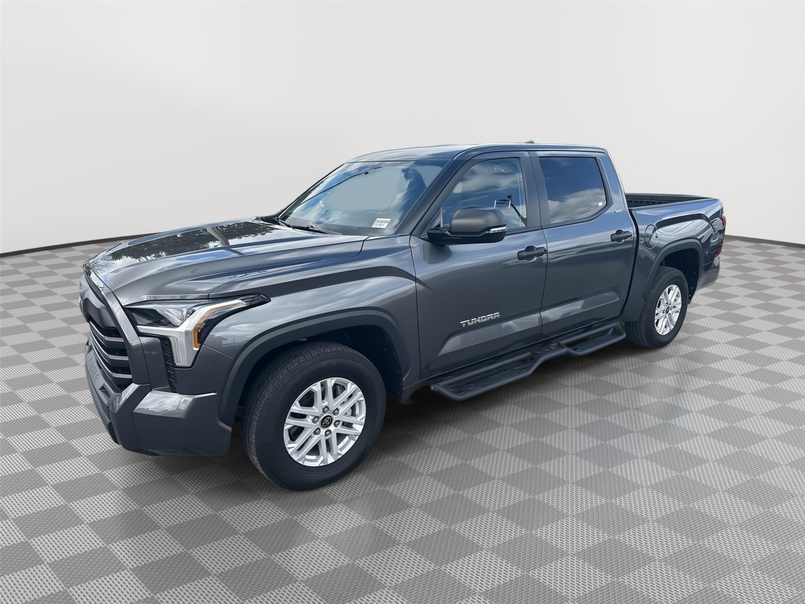 Toyota Tundra Sr5 Rear Wheel Drive Crewmax - Thumbnail 2