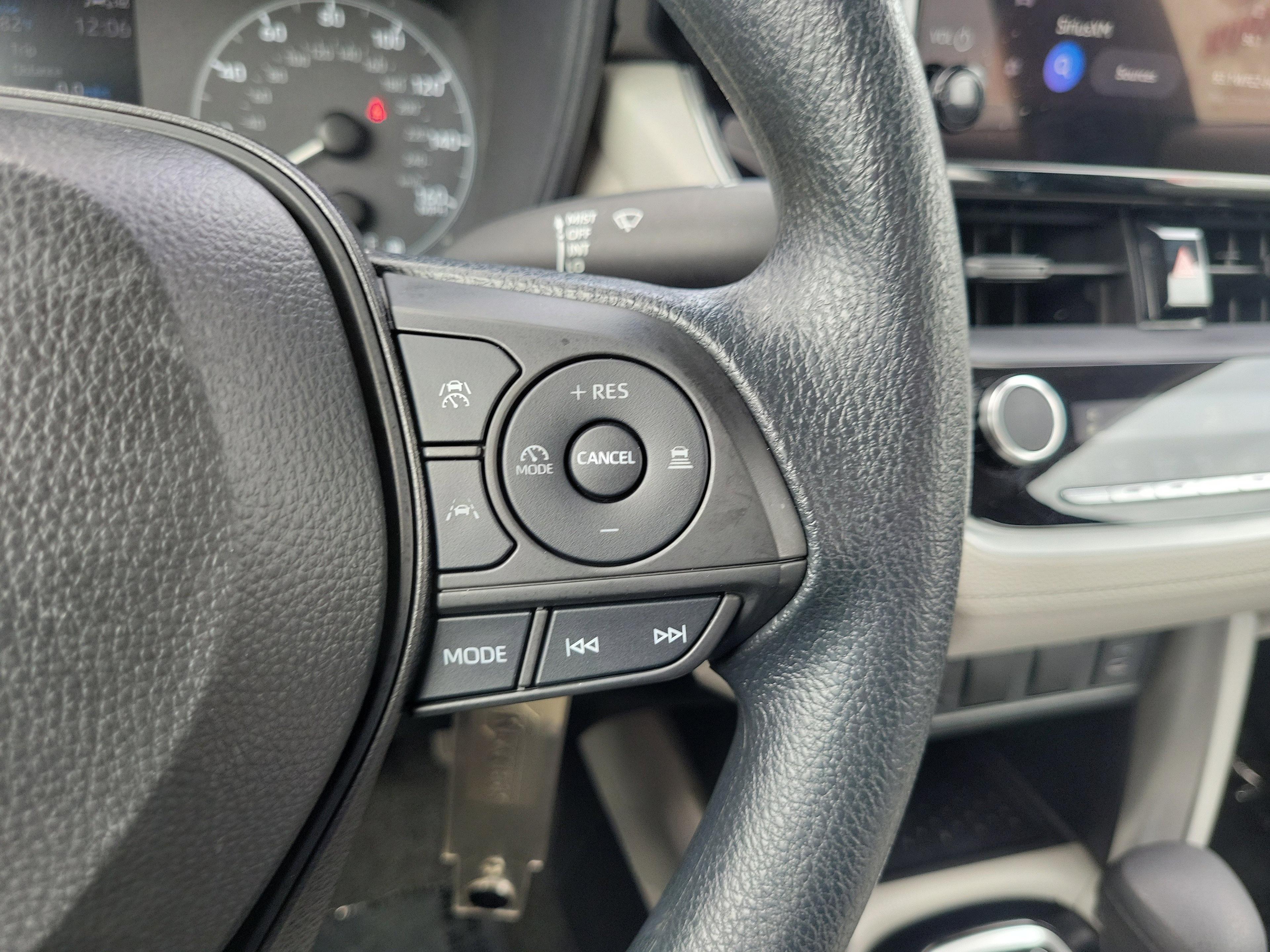 Toyota Corolla Cross L Fwd - Thumbnail 17