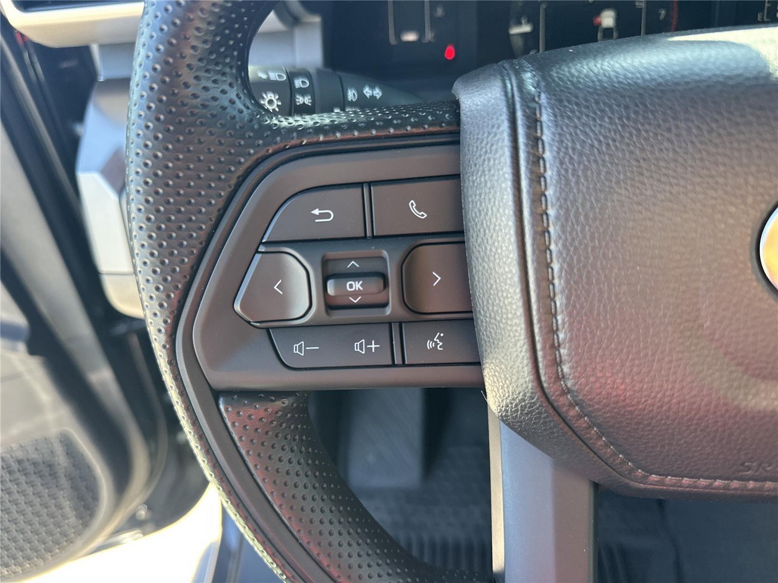 Toyota Tacoma Sr5 Double Cab Rear-Wheel Drive - Thumbnail 10