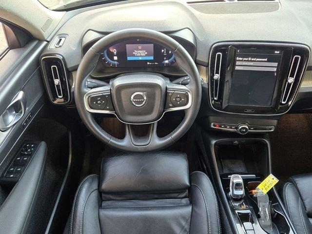 Volvo Xc40 B5 Plus Dark Theme With Navigation & Awd - Thumbnail 18
