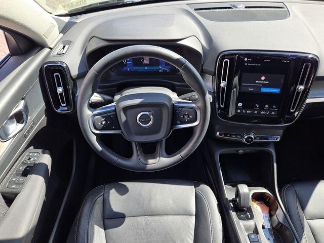 Volvo Xc40 B5 Core With Navigation & Awd - Thumbnail 16