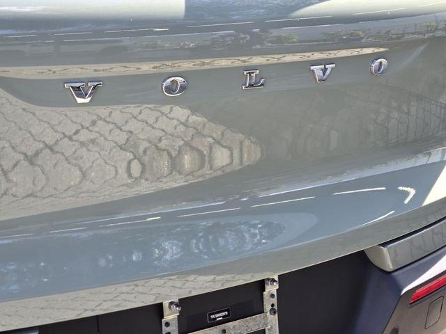 Volvo Xc40 B5 Core With Navigation & Awd - Thumbnail 10