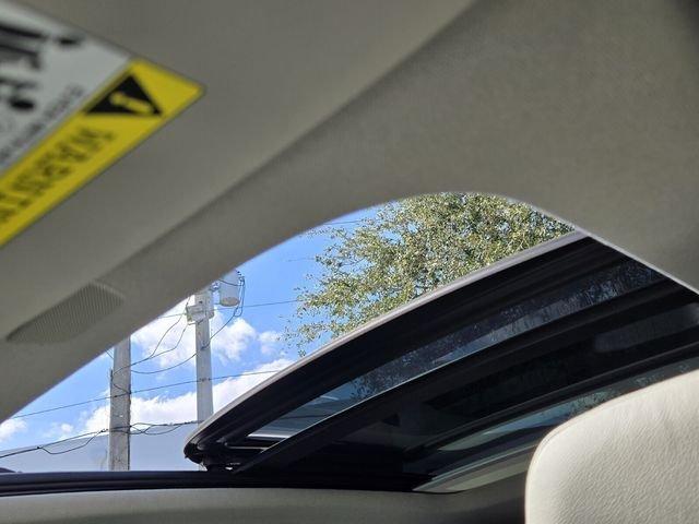 Volvo Xc40 B5 Plus Bright Theme With Navigation & Awd - Thumbnail 16