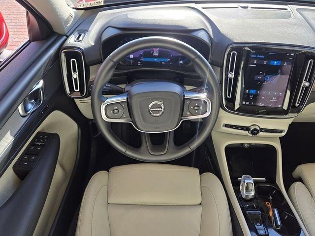 Volvo Xc40 B5 Plus Bright Theme With Navigation & Awd - Thumbnail 18