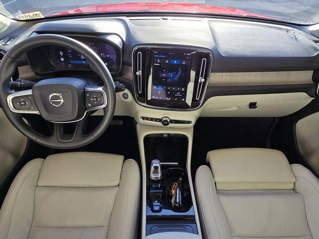 Volvo Xc40 B5 Plus Bright Theme With Navigation & Awd - Thumbnail 19