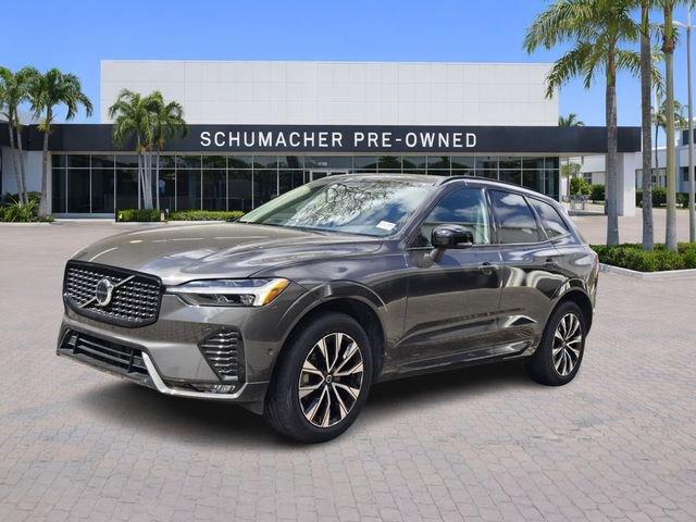 Volvo Xc60 B5 Plus Dark Theme Awd - Thumbnail 4