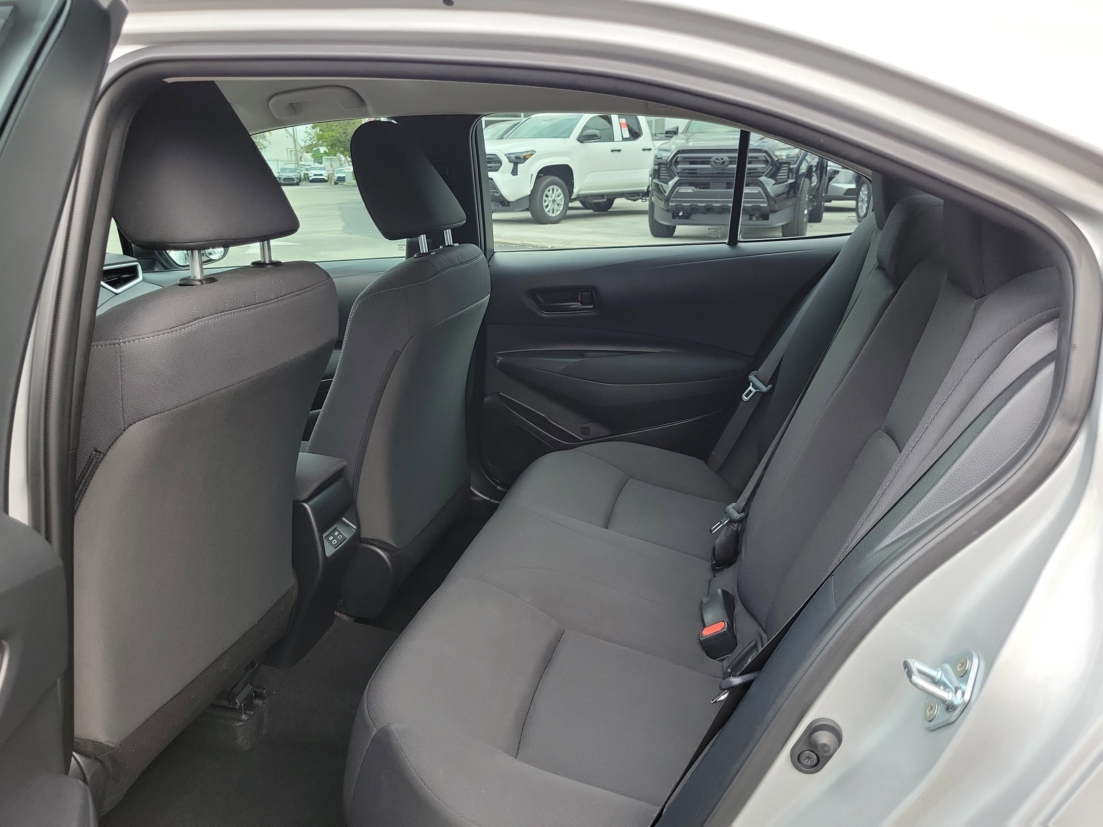 Toyota Corolla Le Fwd - Thumbnail 11