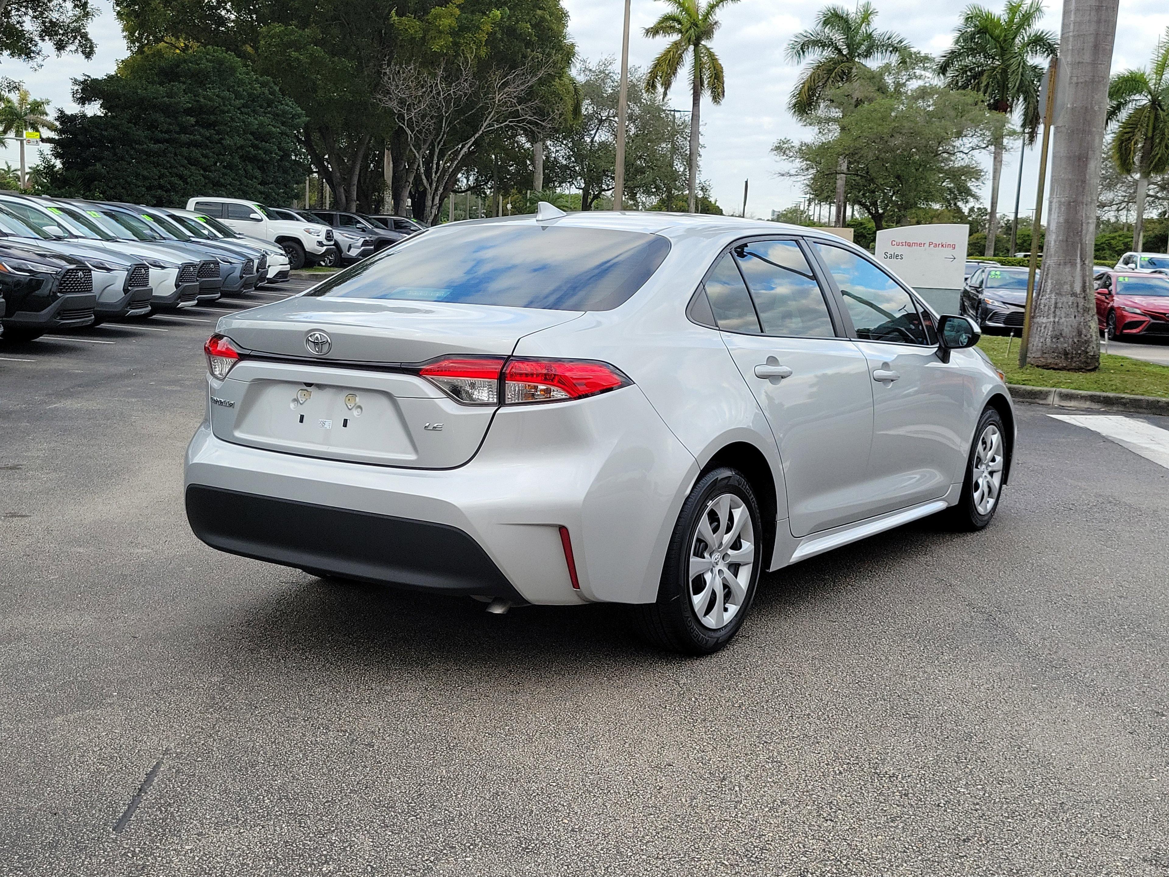 Toyota Corolla Le Fwd - Thumbnail 6