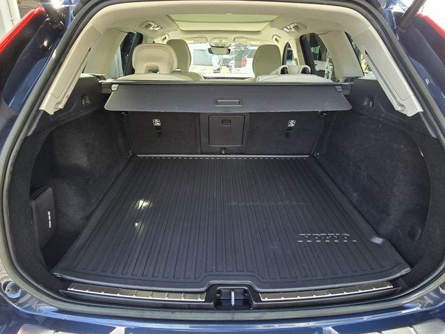 Volvo Xc60 B5 Plus Bright Theme Awd - Thumbnail 12