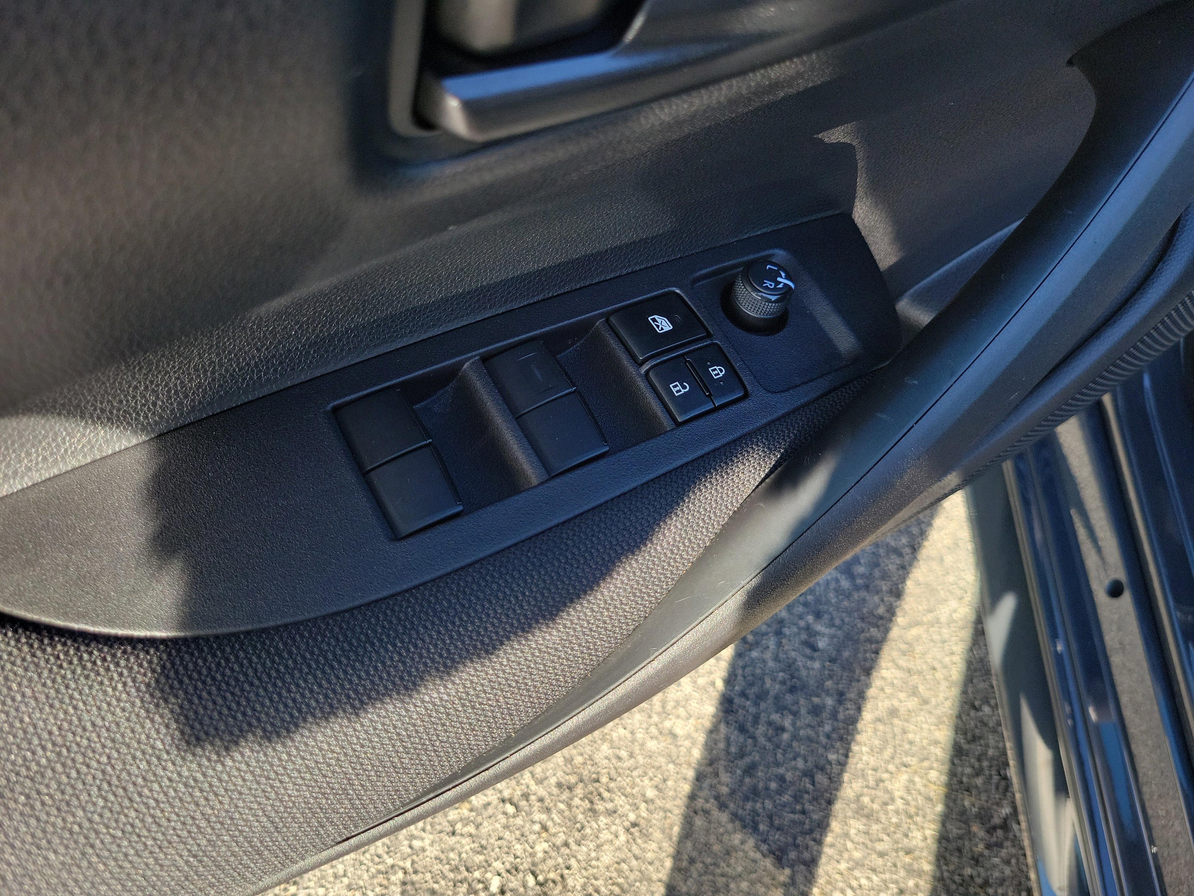 Toyota Corolla Le Fwd - Thumbnail 14