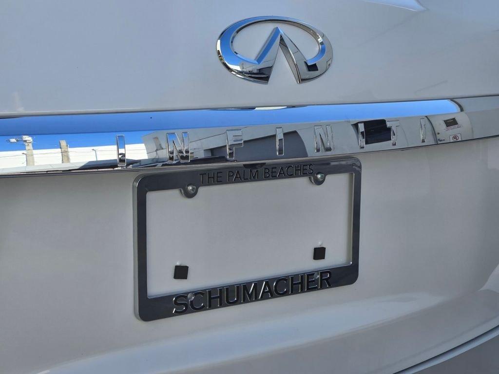 Infiniti Qx80 Luxe With Navigation - Thumbnail 11