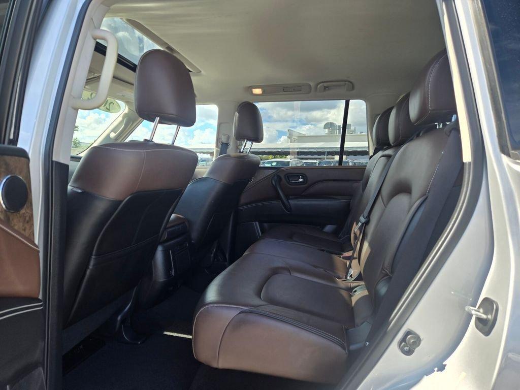 Infiniti Qx80 Premium Select With Navigation - Thumbnail 12