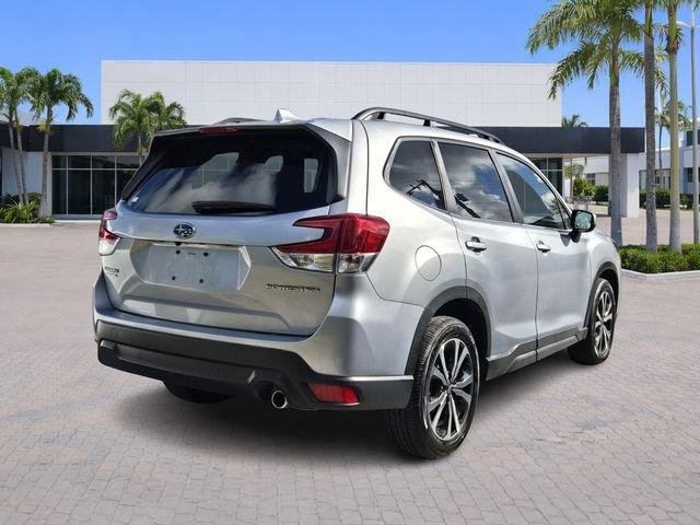Subaru Forester Limited With Navigation & Awd - Thumbnail 8