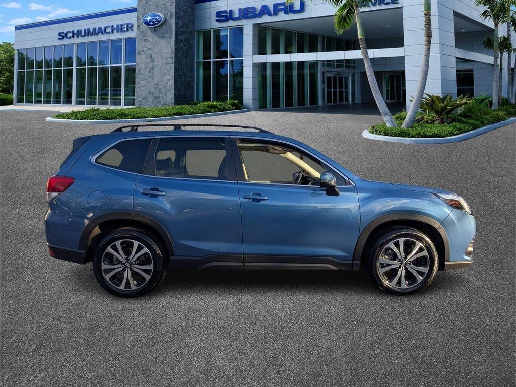 Subaru Forester Limited With Navigation & Awd - Thumbnail 8