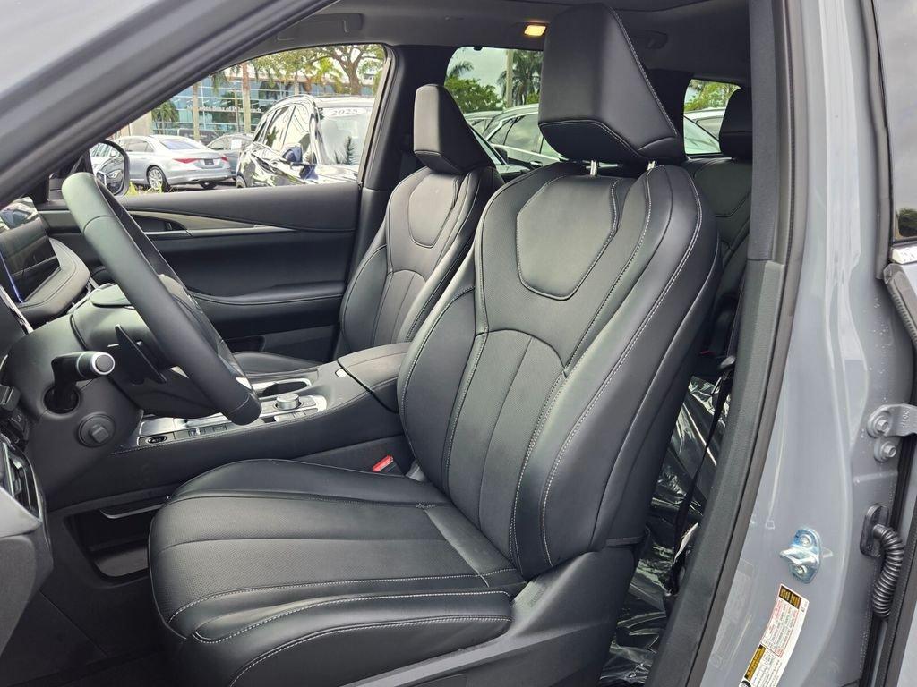 Infiniti Qx60 Luxe With Navigation - Thumbnail 13