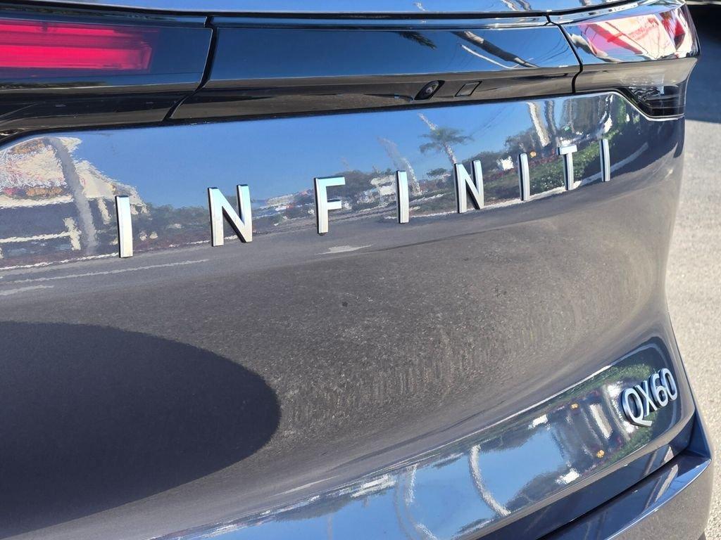 Infiniti Qx60 Luxe With Navigation - Thumbnail 10