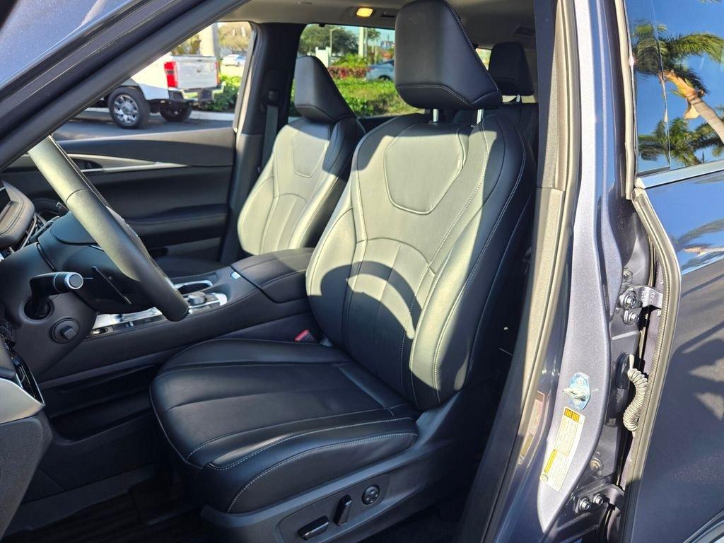 Infiniti Qx60 Luxe With Navigation - Thumbnail 13