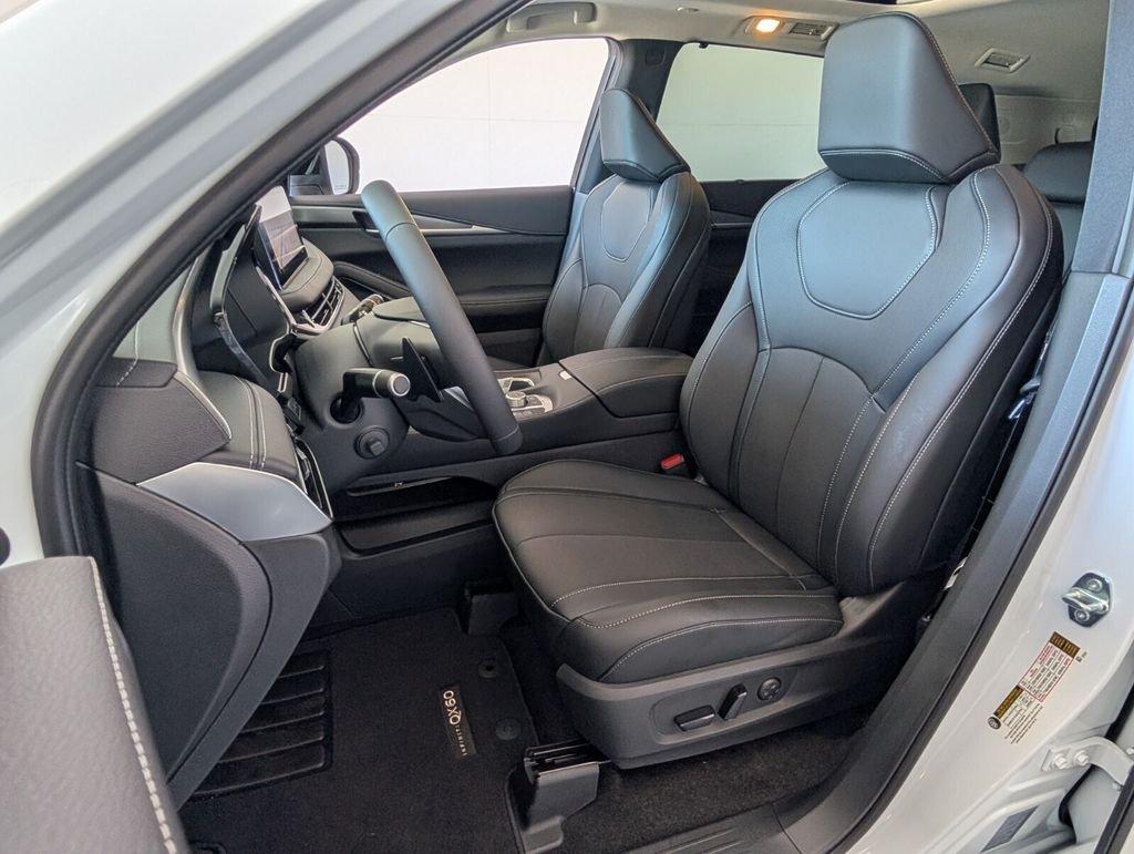 Infiniti Qx60 Luxe With Navigation - Thumbnail 6