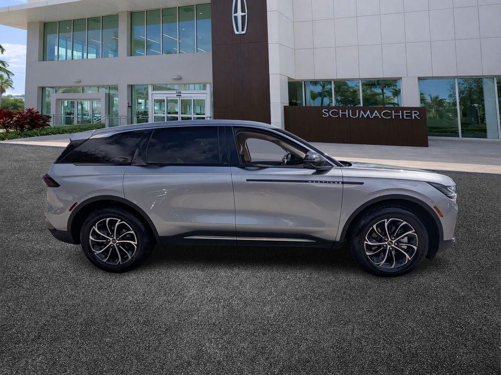 Lincoln Nautilus Premiere With Navigation & Awd - Thumbnail 9