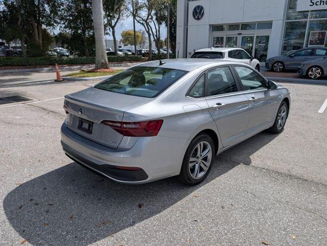 Volkswagen Jetta 1.5T Se Fwd 4D Sedan - Thumbnail 8