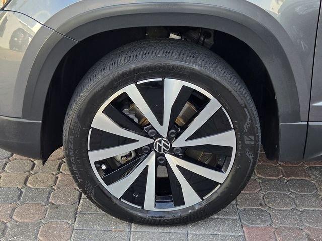 Volkswagen Taos 1.5T Se Fwd 4D Sport Utility - Thumbnail 12