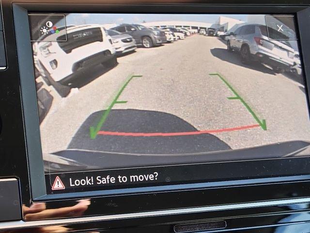 Volkswagen Taos 1.5T S Fwd 4D Sport Utility - Thumbnail 19