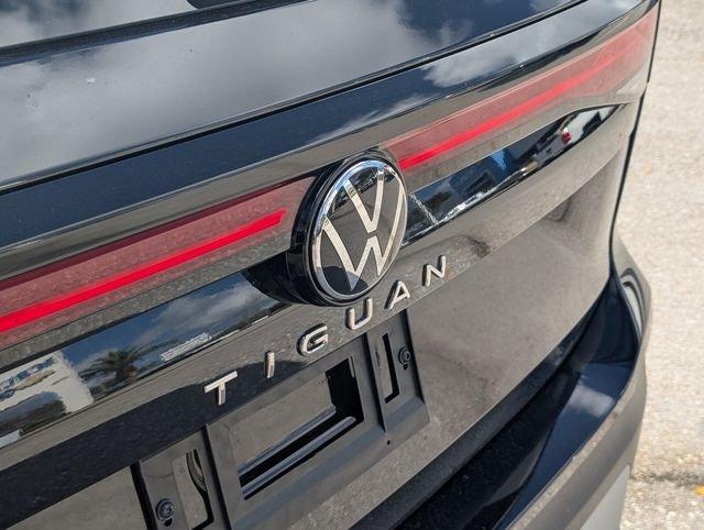 Volkswagen Tiguan 2.0T S Fwd 4D Sport Utility - Thumbnail 16