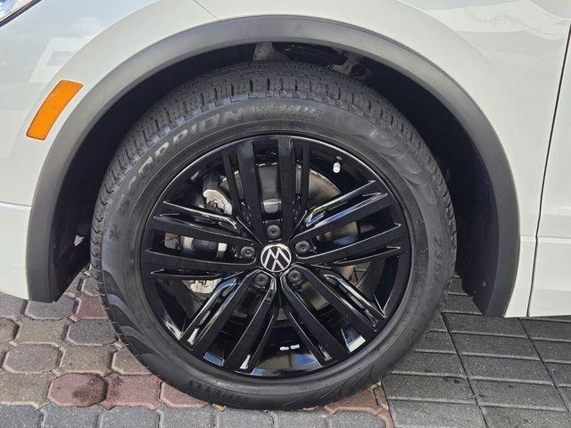 Volkswagen Tiguan 2.0T Se R-Line Black Fwd 4D Sport Utility - Thumbnail 11