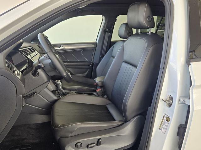 Volkswagen Tiguan 2.0T Se R-Line Black Fwd 4D Sport Utility - Thumbnail 12