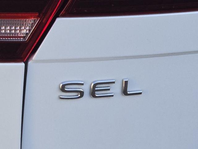 Volkswagen Tiguan 2.0T Sel R-Line With Navigation & Awd - Thumbnail 11