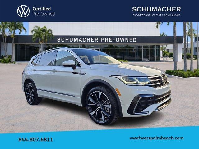 Volkswagen Tiguan 2.0T Sel R-Line With Navigation & Awd - View 1