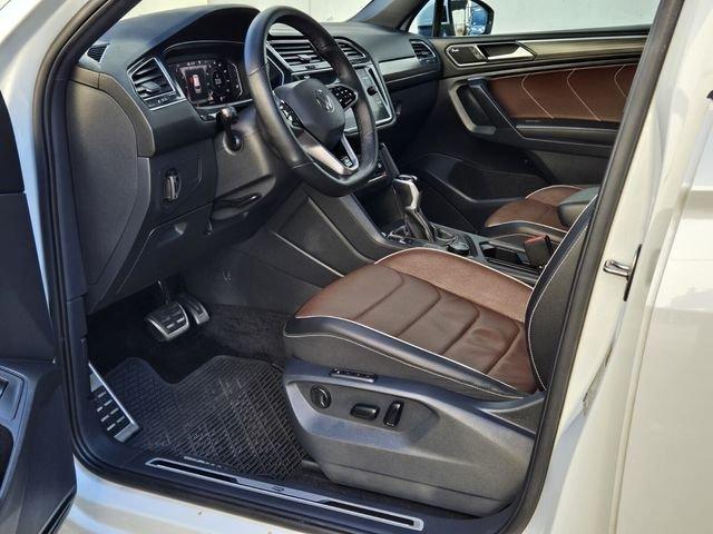 Volkswagen Tiguan 2.0T Sel R-Line With Navigation & Awd - Thumbnail 14