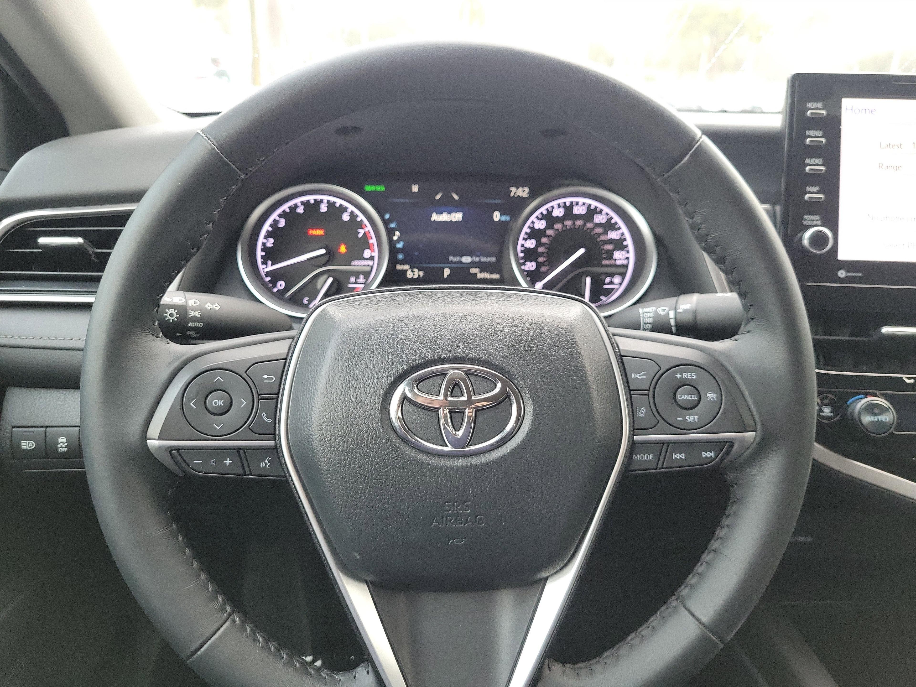 Toyota Camry Xle Fwd - Thumbnail 16