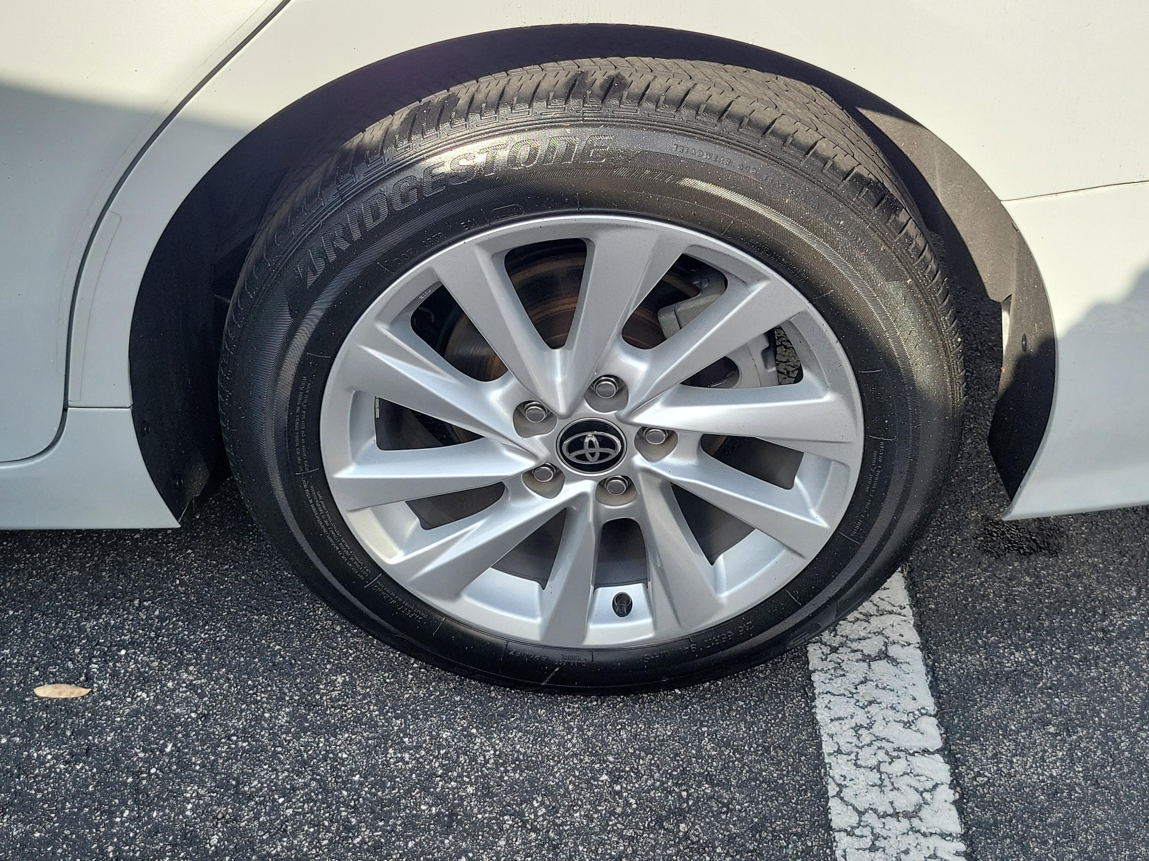 Toyota Camry Le Fwd - Thumbnail 8