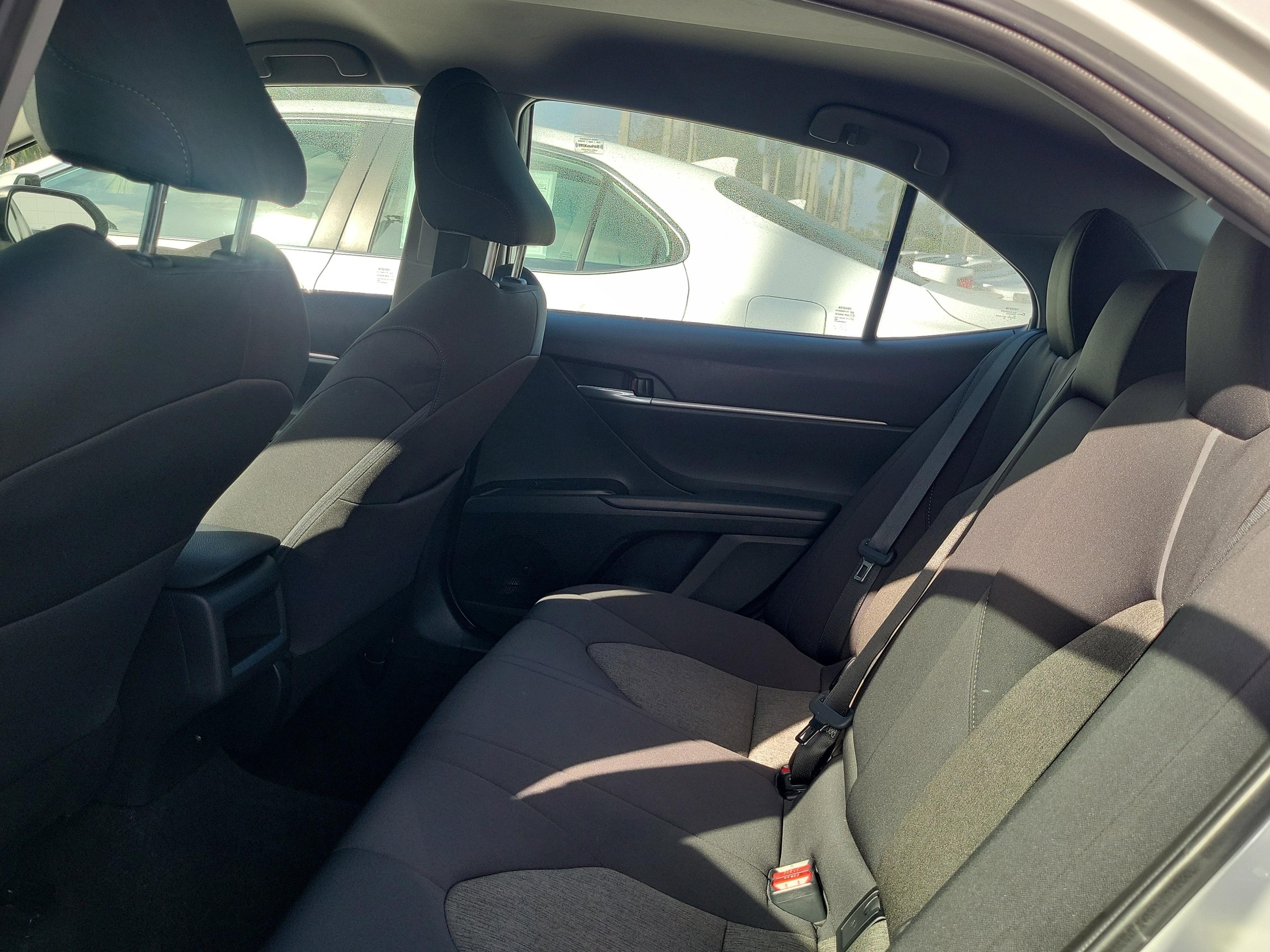 Toyota Camry Le Fwd - Thumbnail 10