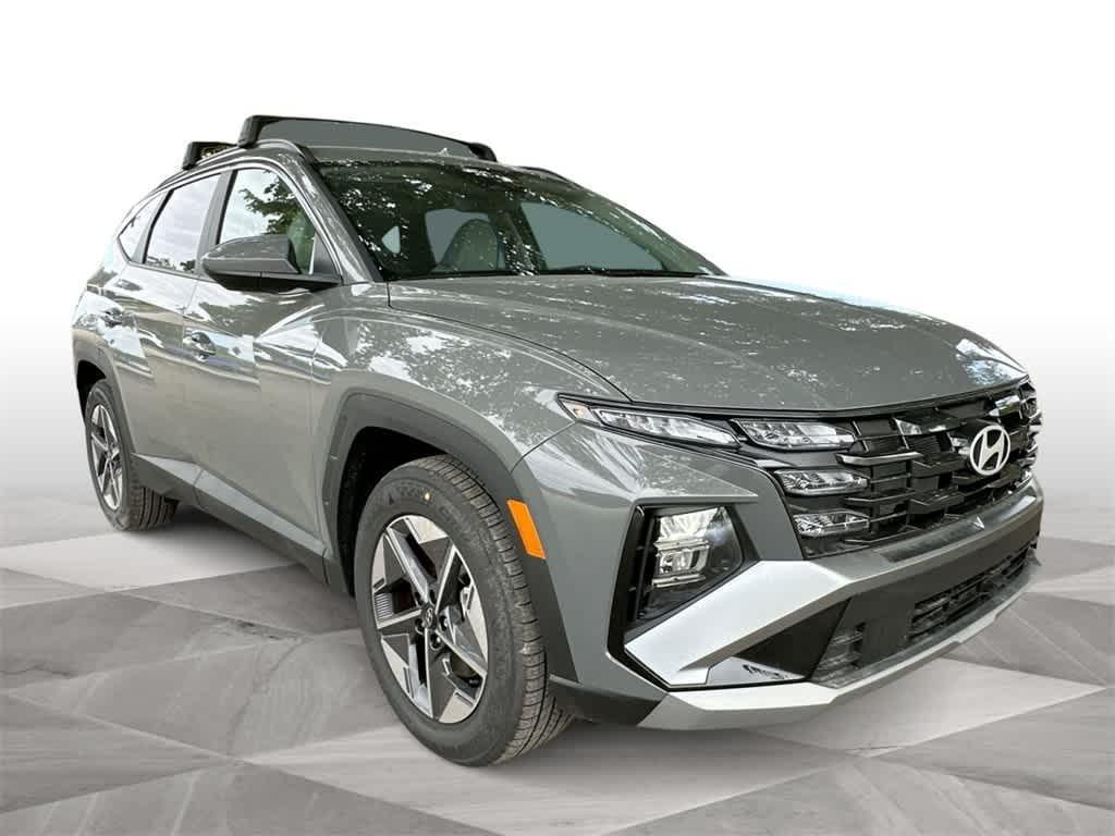 Hyundai Tucson Sel Fwd Fwd Sport Utility - Thumbnail 2