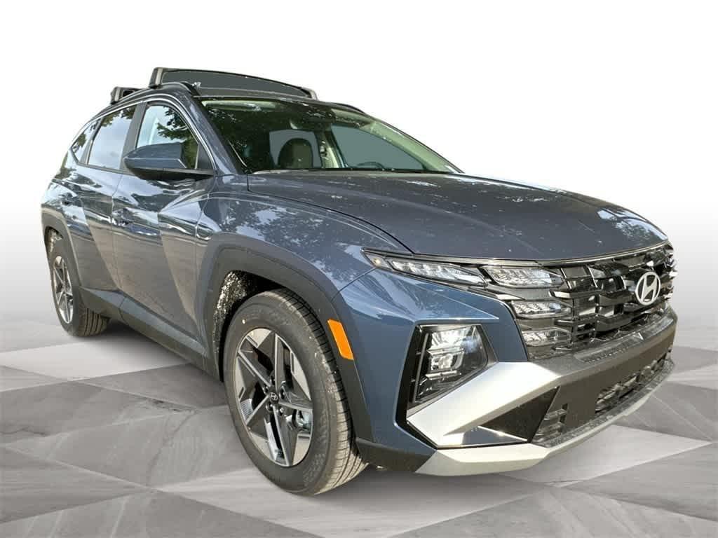 Hyundai Tucson Sel Fwd Fwd Sport Utility - Thumbnail 2