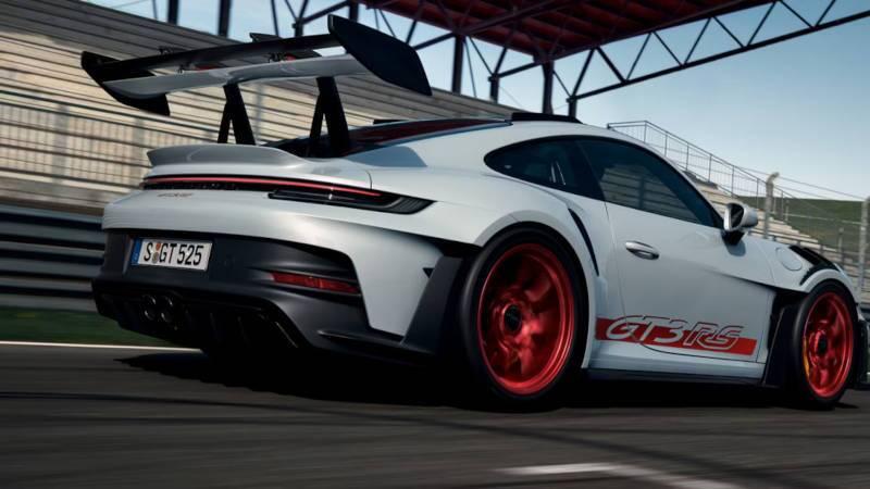Porsche 911 Gt3 Rs Redefines Precision Driving Near Miami - Thumbnail 2