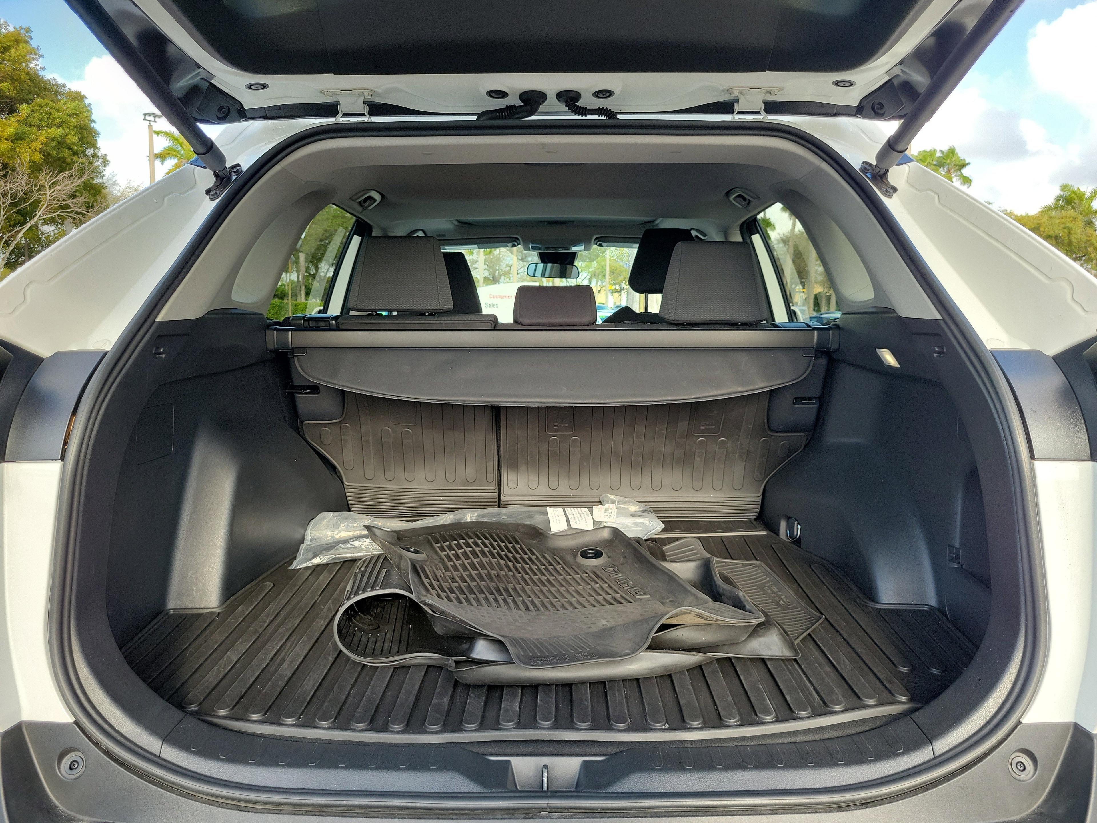 Toyota Rav4 Xle Fwd - Thumbnail 8