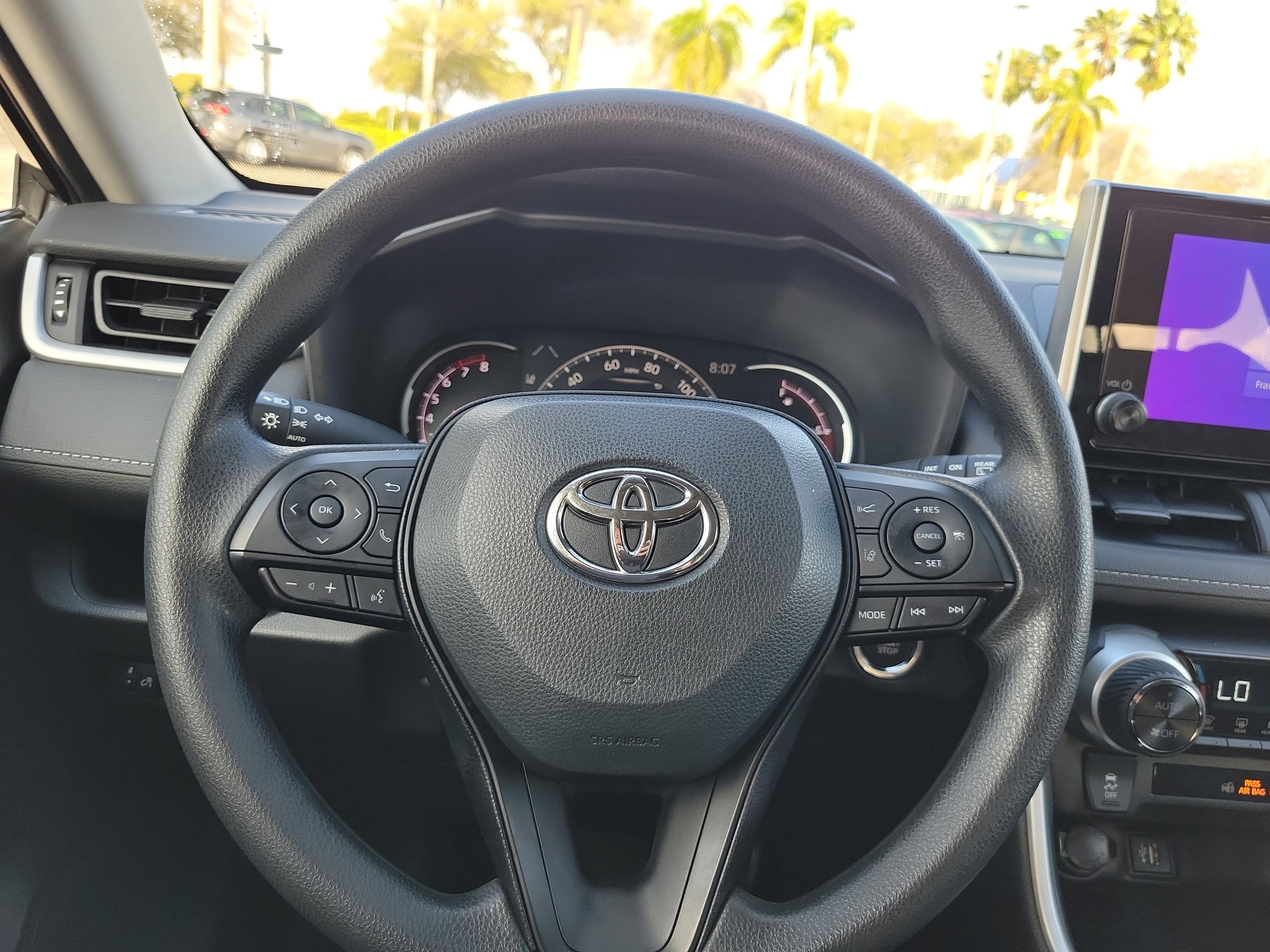 Toyota Rav4 Xle Fwd - Thumbnail 16