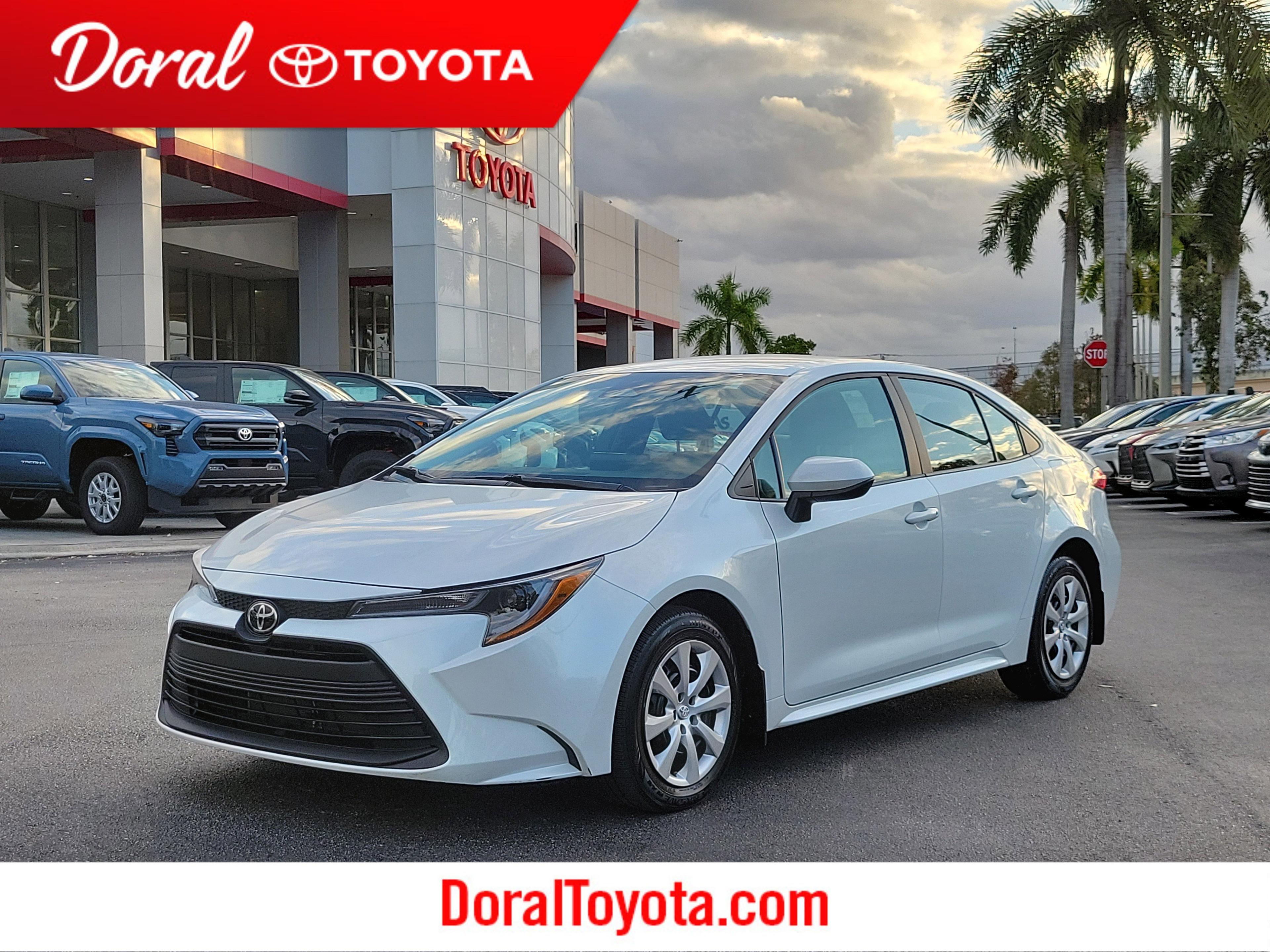 Toyota Corolla Le Fwd - Thumbnail 2