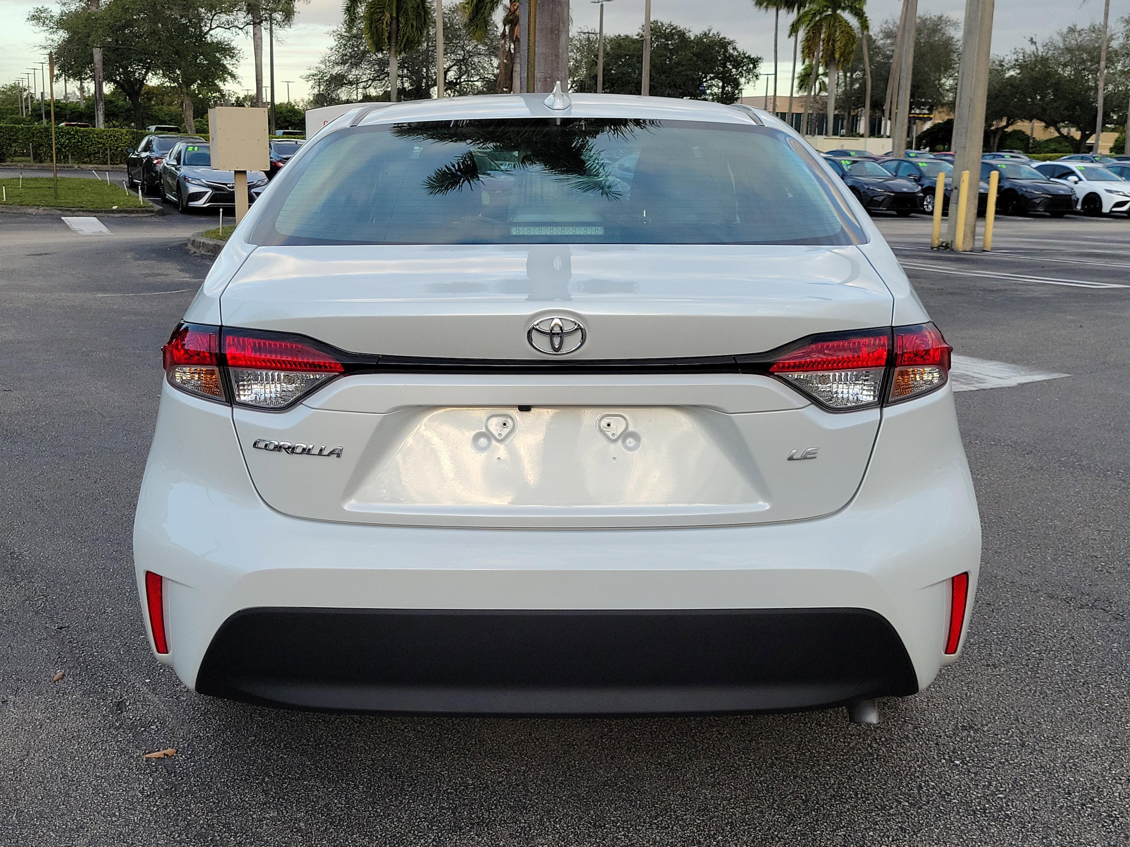 Toyota Corolla Le Fwd - Thumbnail 6