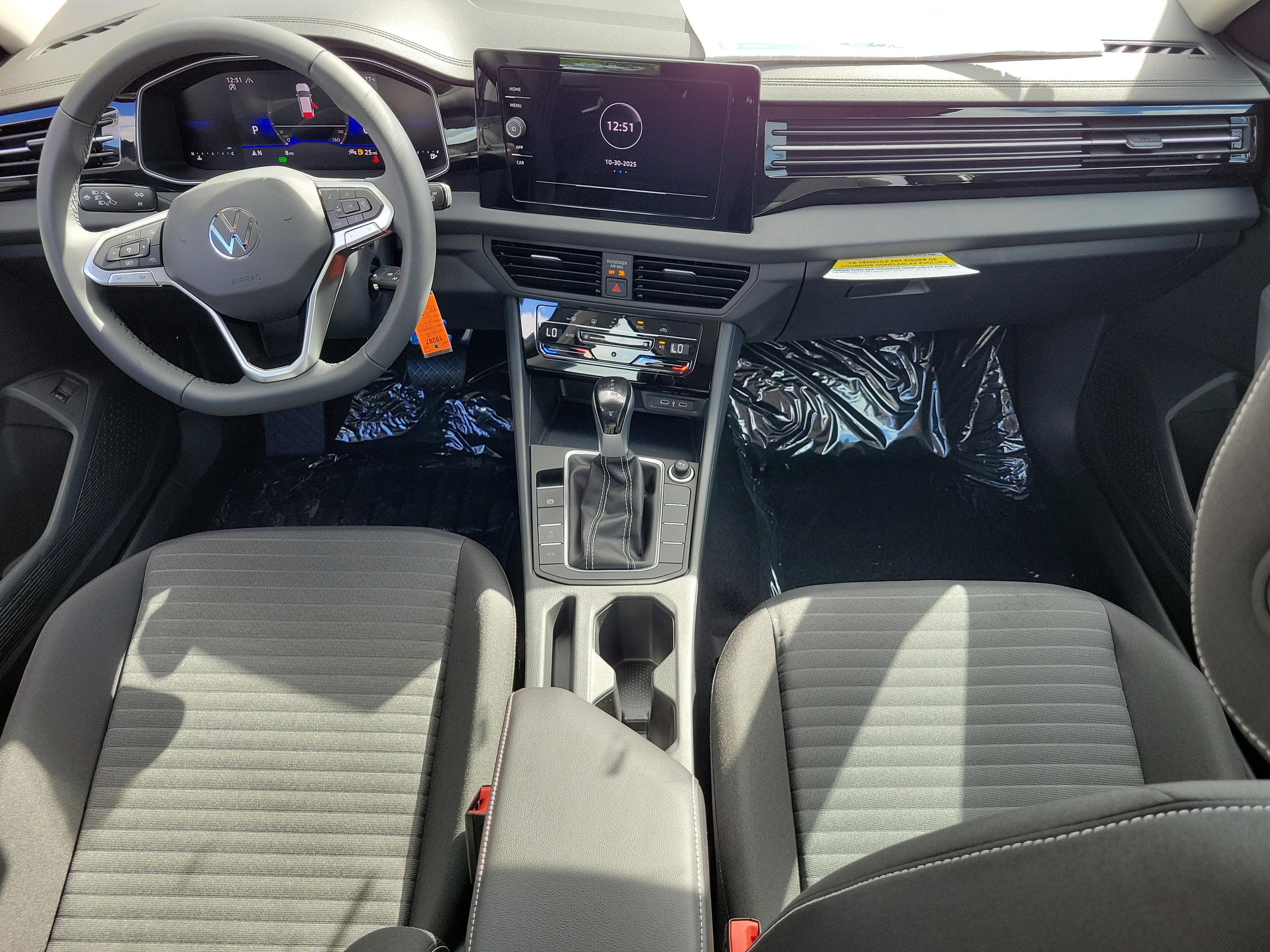 Volkswagen Jetta 1.5T S Fwd 4D Sedan - Thumbnail 3