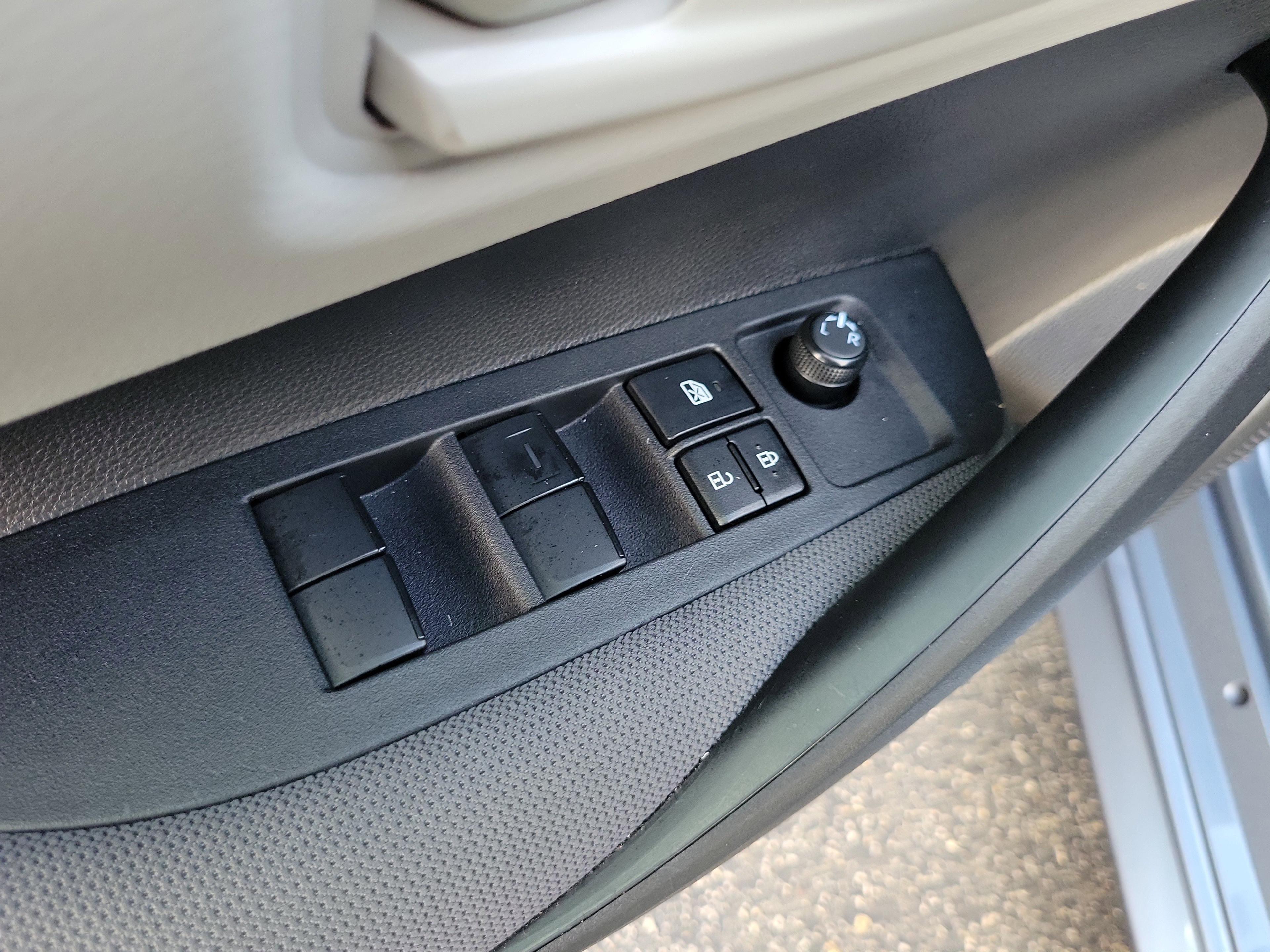 Toyota Corolla Le Fwd - Thumbnail 14