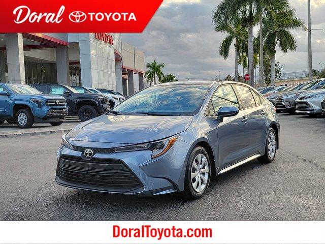 Toyota Corolla Le Fwd - View 1