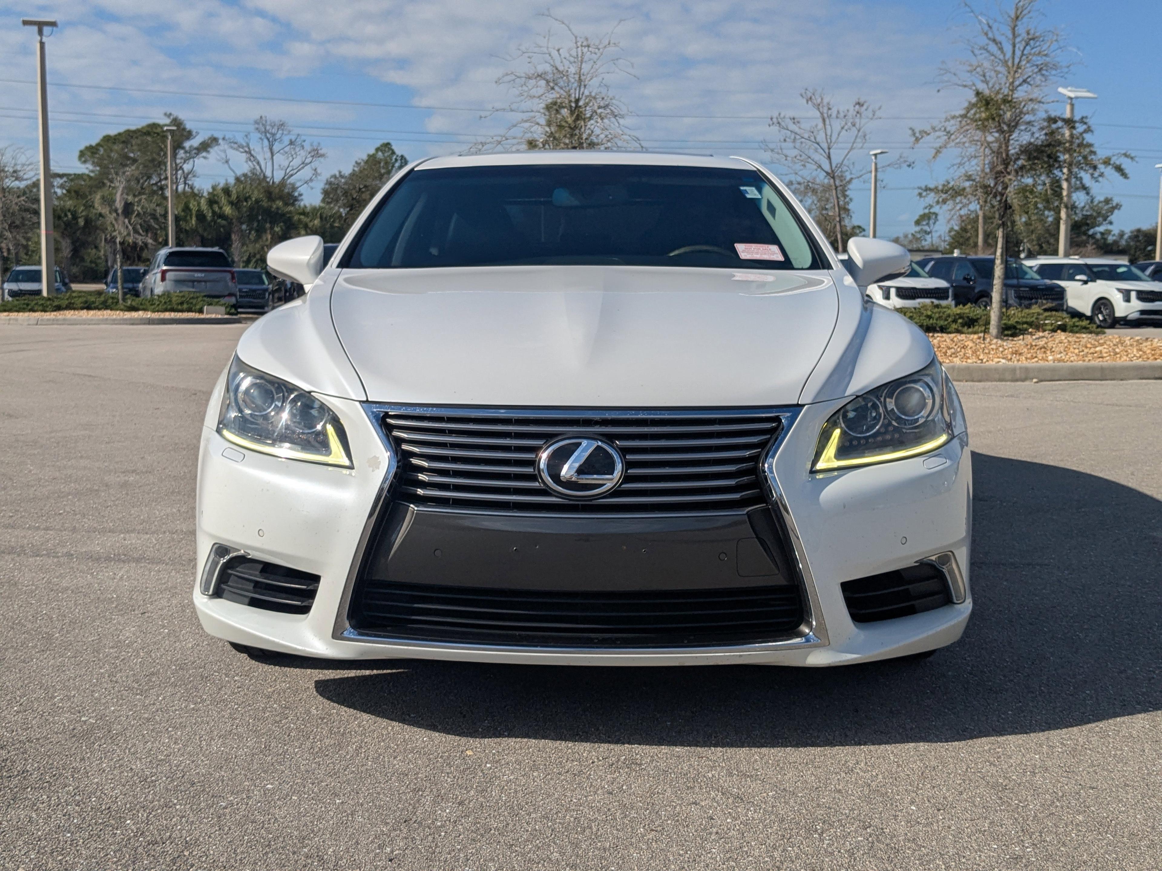 Lexus Ls 460 460 - Thumbnail 4