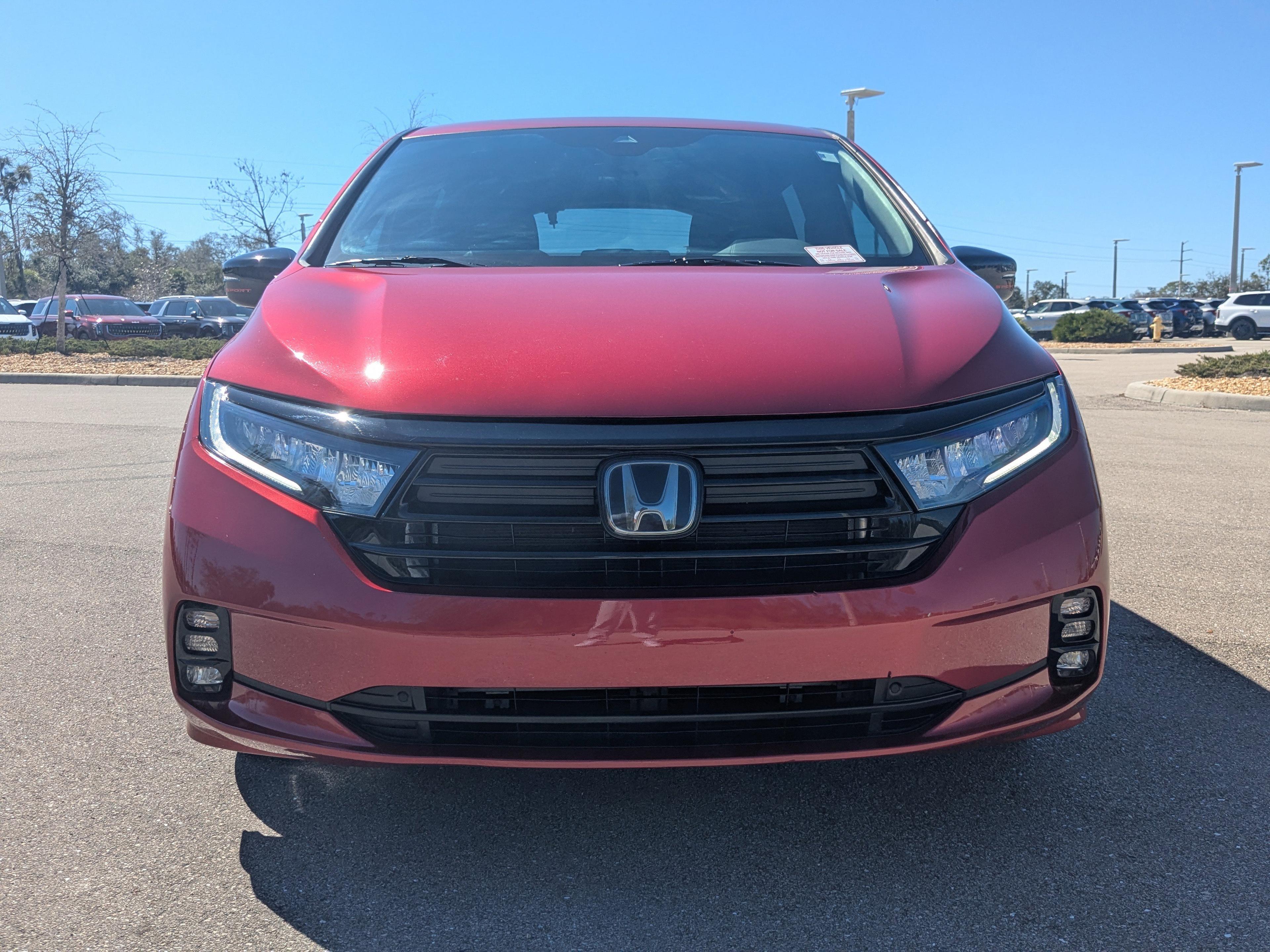 Honda Odyssey Sport - Thumbnail 4