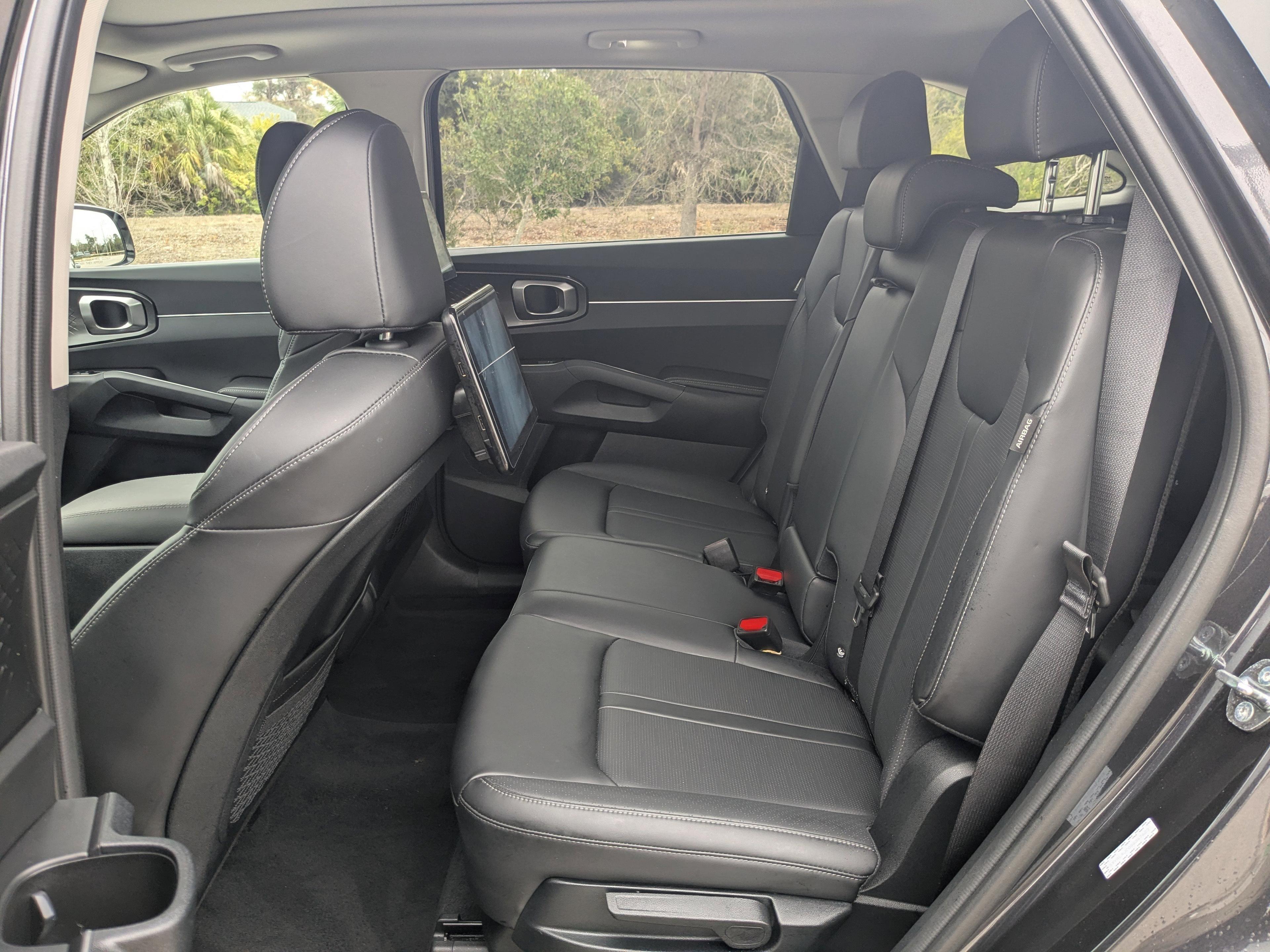 Kia Sorento S - Thumbnail 19