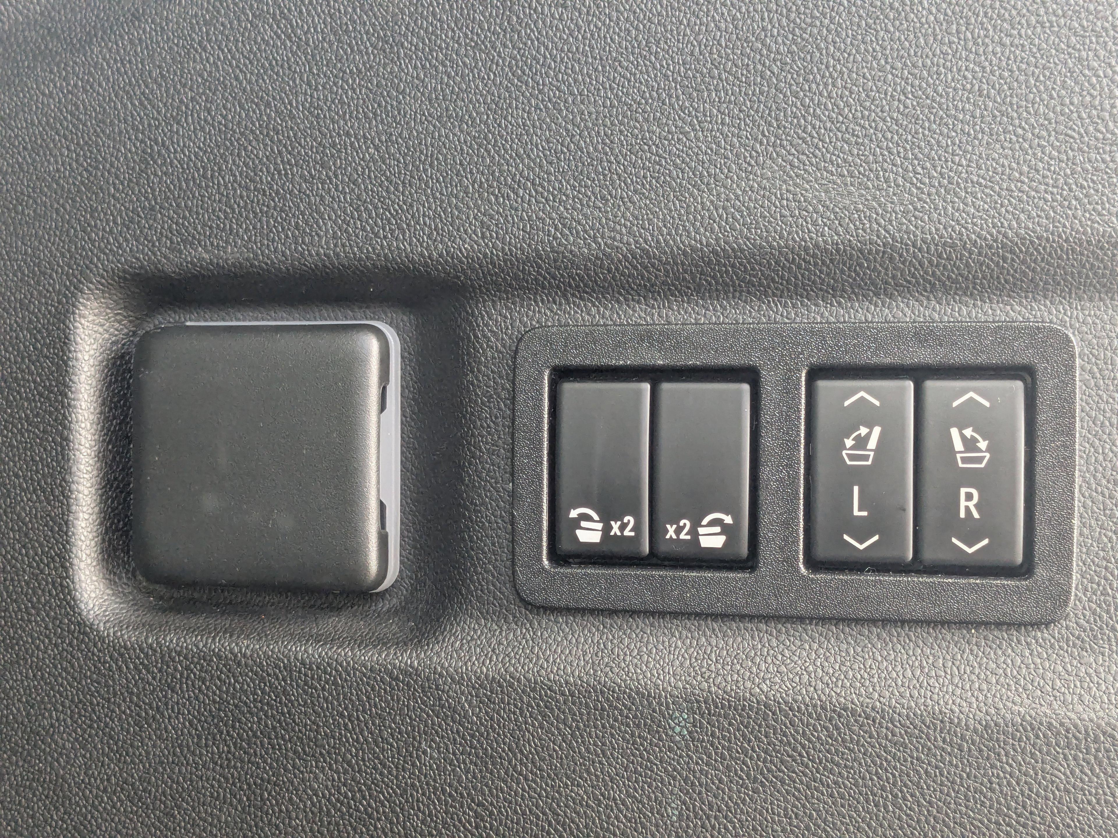 Chevrolet Suburban Rst - Thumbnail 15