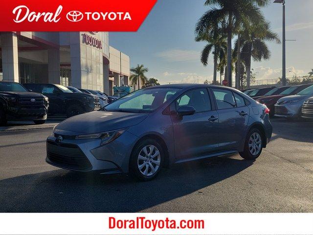 Toyota Corolla Le Fwd - View 1